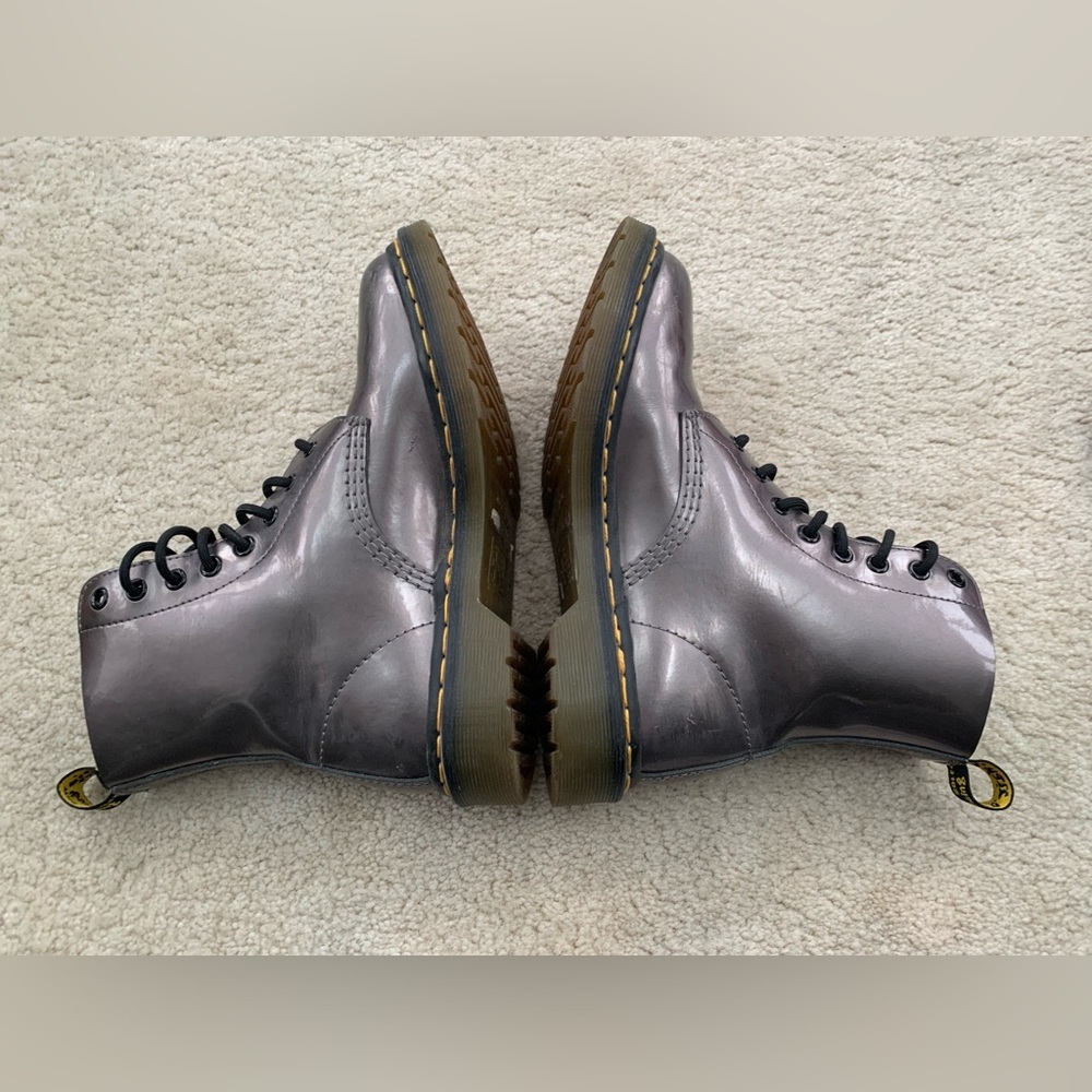 Dr. Martens Women’s Size 7, 1460 Pascal Chroma Metallic Leather Boots in Silver - Picture 4 of 11